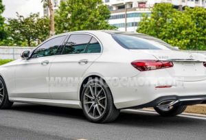 Xe Mercedes Benz E class E300 AMG 2022