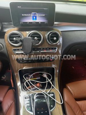 Xe Mercedes Benz GLC 250 4Matic 2017