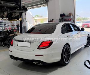 Xe Mercedes Benz E class E300 AMG 2019