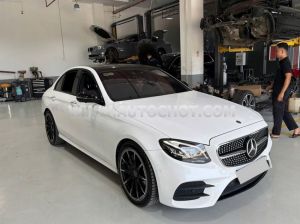 Xe Mercedes Benz E class E300 AMG 2019