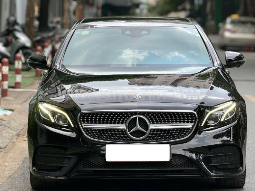 Xe Mercedes Benz E class E300 AMG 2019