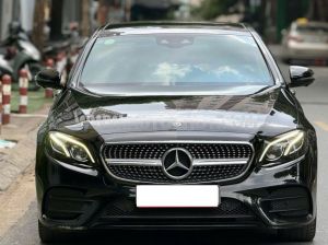 Xe Mercedes Benz E class E300 AMG 2019