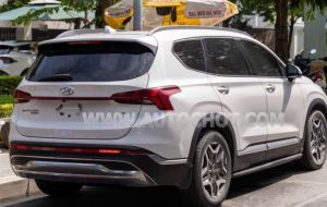 Xe Hyundai SantaFe Cao cấp 2.5L HTRAC 2022