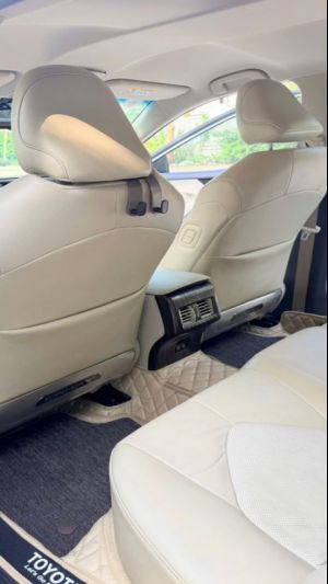 Xe Toyota Camry 2.0G 2019