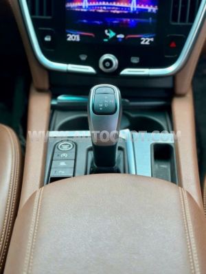 Xe VinFast Lux SA 2.0 Premium 2.0 AT 2021