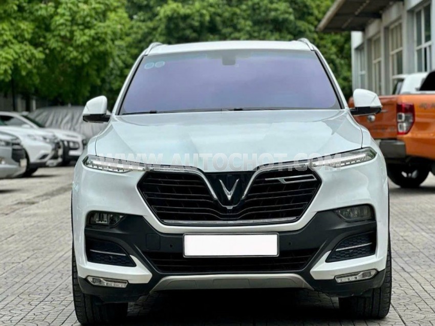 VinFast Lux SA 2.0 Premium 2.0 AT 2021